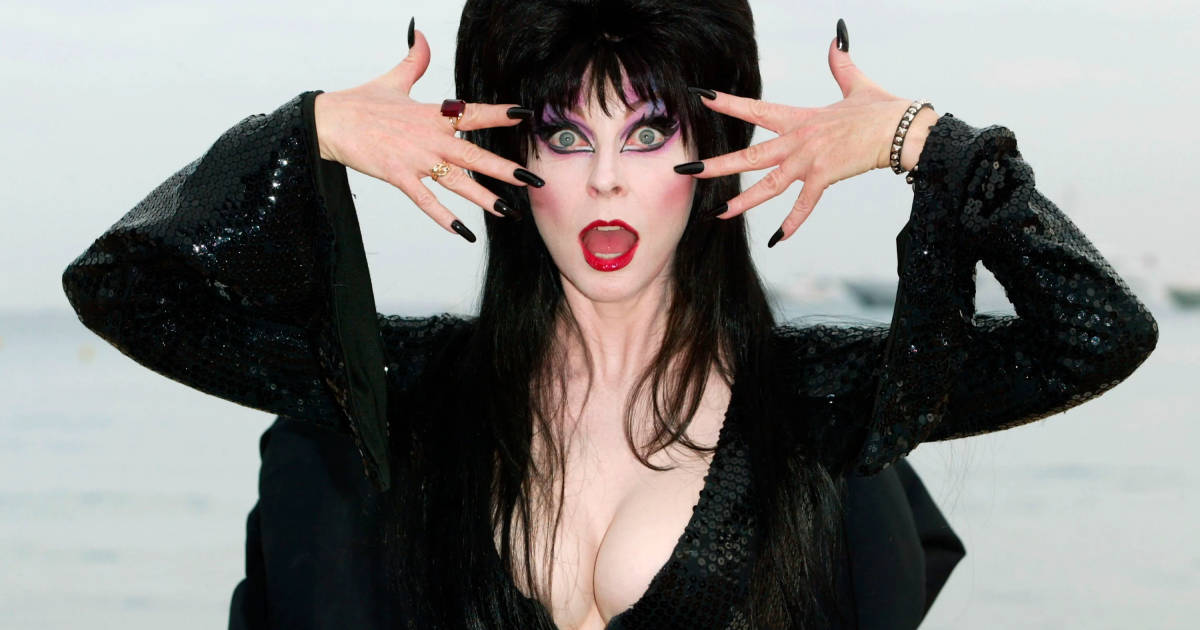 Elvira Cookbook: Spooky Soirée Recipes Announced